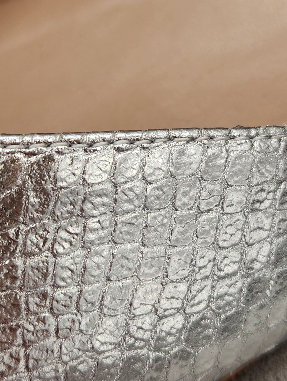Naturalizer Flats 9.5 Wide Silver Snake Leather Havana Pointy Toe V-cut New $120 - Picture 3 of 14